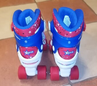 Trekové nastavitelné kolečkové brusle - 2