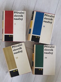 Čtyřsvazkový Příruční slovník naučný - 2