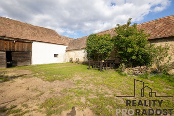 PRODEJ RODINNÉHO DOMU 2+1 V OBCI ŠTÍTARY - 2