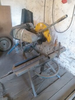 Rozbrušovací pila - 2