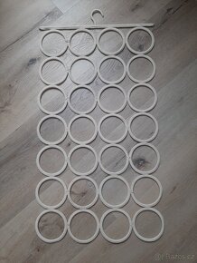 Věšák na šátky Ikea - 2