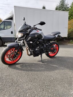 Yamaha MT-07 - 2