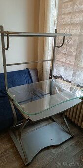 Psací, počítačový stůl - 2