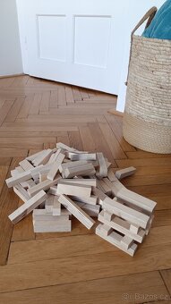 Dřevěné kostky Montessori - 2