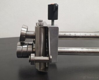 Rolovací ohýbačka plechu 200 mm ohyb 100° - 2