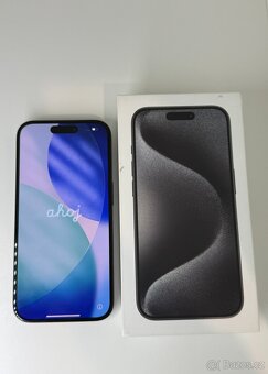iPhone 15 Pro 128GB - černý titan - 2