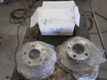 Audi 100 90-96 zadní brzdový kotouče EEC Break - 2