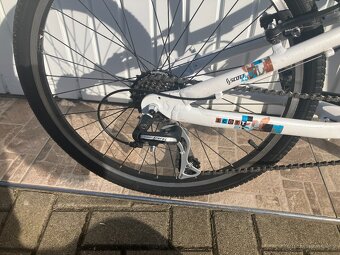 DÍVČÍ KOLO SCOTT 24 - 2