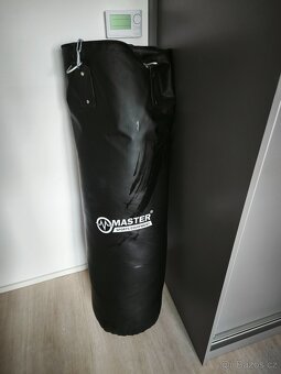 Boxovací pytel s držákem - 2