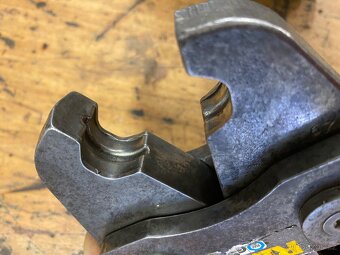 Rems lisovací kleště V15 - 2