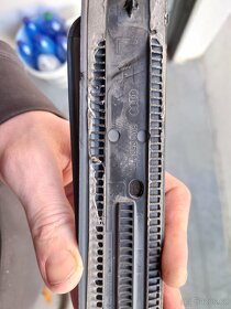 Audi A4 B9 predné prahové lišty L+P - 2