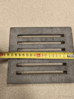 Litinový rošt 18,4x15,7 cm - 2