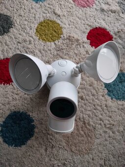2x FOSCAM 4MP Floodlight Camera venkovní - nepoužitá - 2