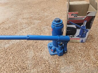 Hydraulicka panenka-zvedak - 2