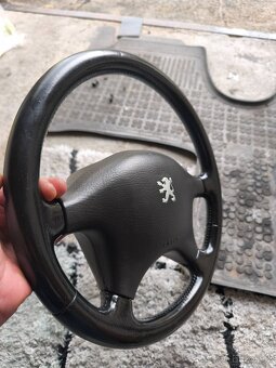 Volant Peugeot 605,406 - 2