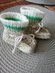Pletené novorozenecké papučky - 2