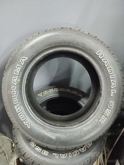 Pneu 215 50 R13 - 2