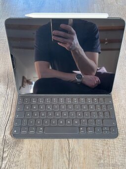 iPad Pro 11" 256GB, Wi-Fi, Cellular, Pencil, Keyboard - 2