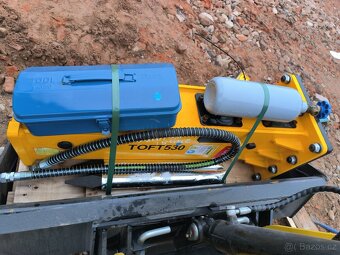 Hydraulické kladivo pro 1,5-3t - 2
