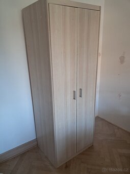 Šatní skříň - 2