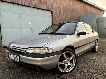 Ford Mondeo 1.8i automat - 2