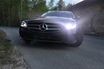 Mercedes-Benz E200 - 2