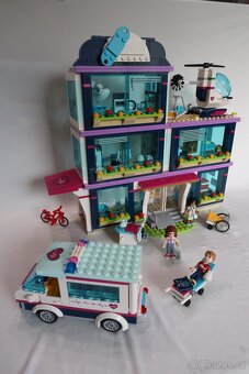 LEGO® Friends 41318 Nemocnice v Heartlake - 2