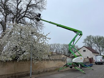 Plošina 21m,boční 11,8m. Velmi dobrý pracovní dosah - 2
