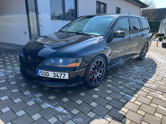 Lancer Evo 9 wagon - 2