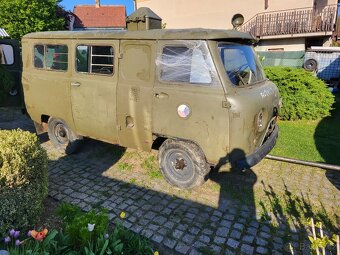 Uaz452 - 2
