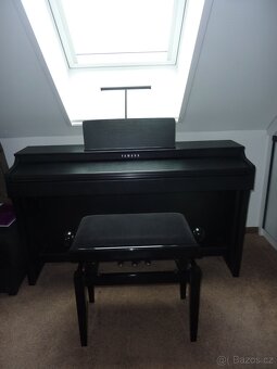 Digitální piano YAMAHA Clavinova CLP-625 + přísl. - 2