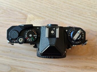 Nikon FE - 2