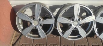 FIAT FREEMONT sada kol bez pneu - 2