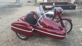 Jawa pérák 250 se sajdou - 2