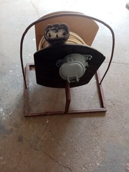 Kabel na bubnu 380 V - 2