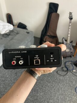 Behringer UM2 - 2