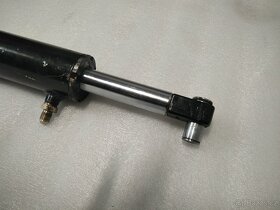 Jednočinná hydraulická pístnice - 2