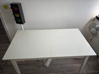 ROZKLÁDACÍ JÍDELNÍ STŮL IKEA - 2