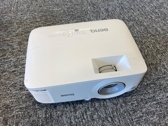 Digital projector BenQ - 2