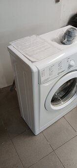 Slim pračka Indesit, hloubka 35cm. - 2