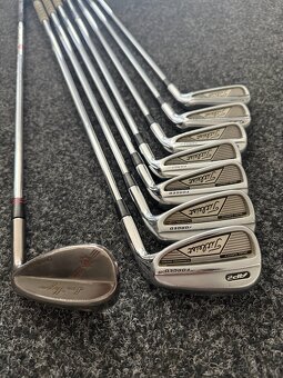 Sada použitých golfových holí včetně bagu - 2