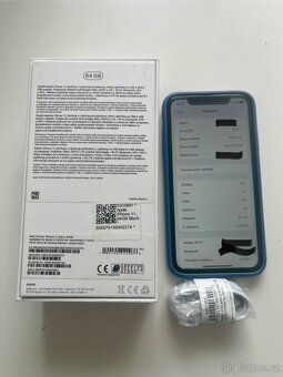 iPhone 11 Black 64 GB - 2