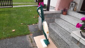 Vysavač Vorwerk 130 s elektronickou klepaci hlavicí - 2