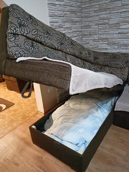 Rozkládací pohovka - 2