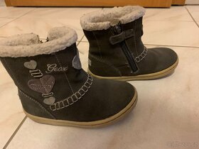 Dívčí botičky značky Geox - 2