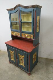 Malovaná kredenc - 2