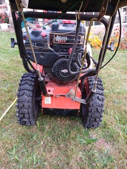 FRÉZA NA SNÍH    Hausvaq - 2