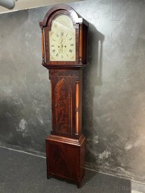 PODLAHOVÉ HODINY 1931 - 2