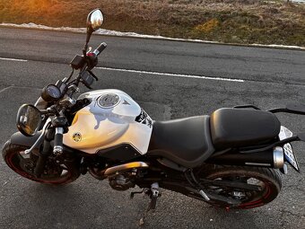 Yamaha mt03 2010 - 2