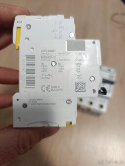 Jistič Schneider Electric B16 - 2